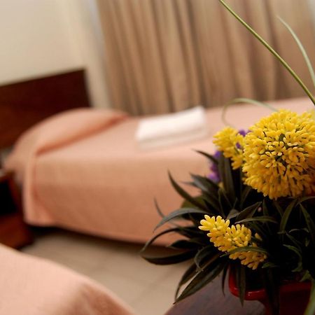 Isabel Suites Лаоаг Экстерьер фото