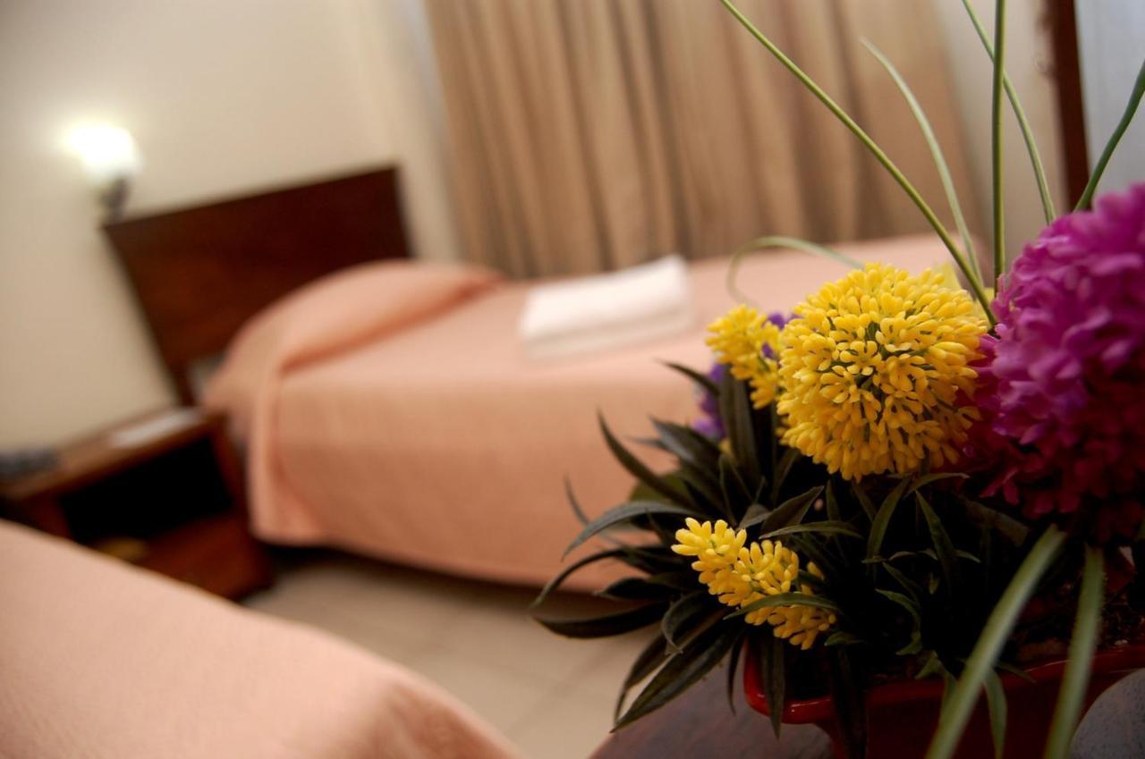 Isabel Suites Лаоаг Экстерьер фото